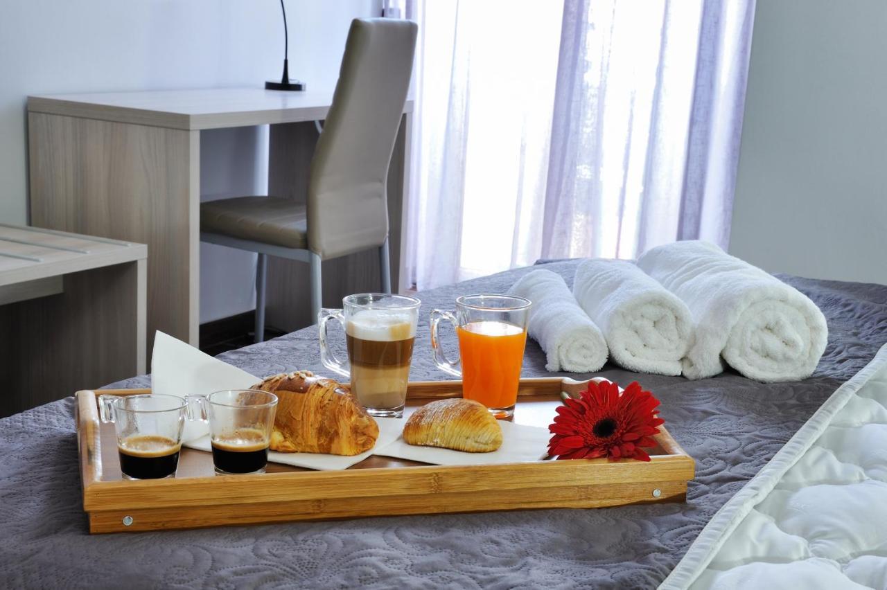 B&B Il Bacio Di Napoli Luaran gambar